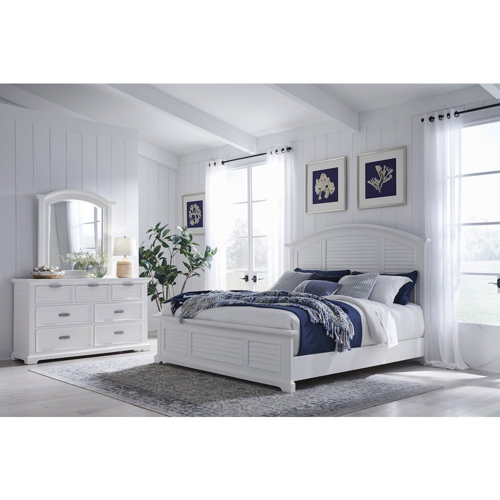 Heritage Coast Bed – Full/Double – Coastal White