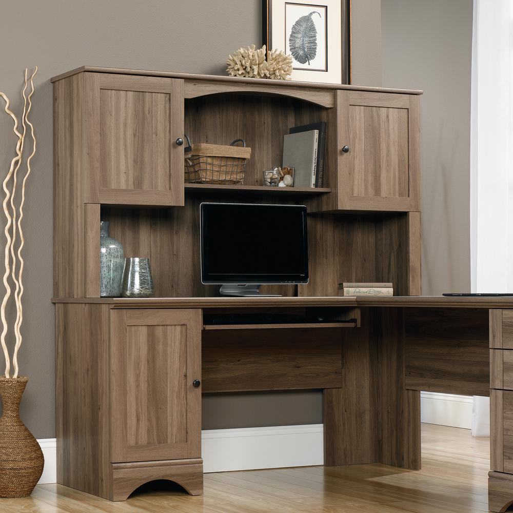 Harbor View Hutch