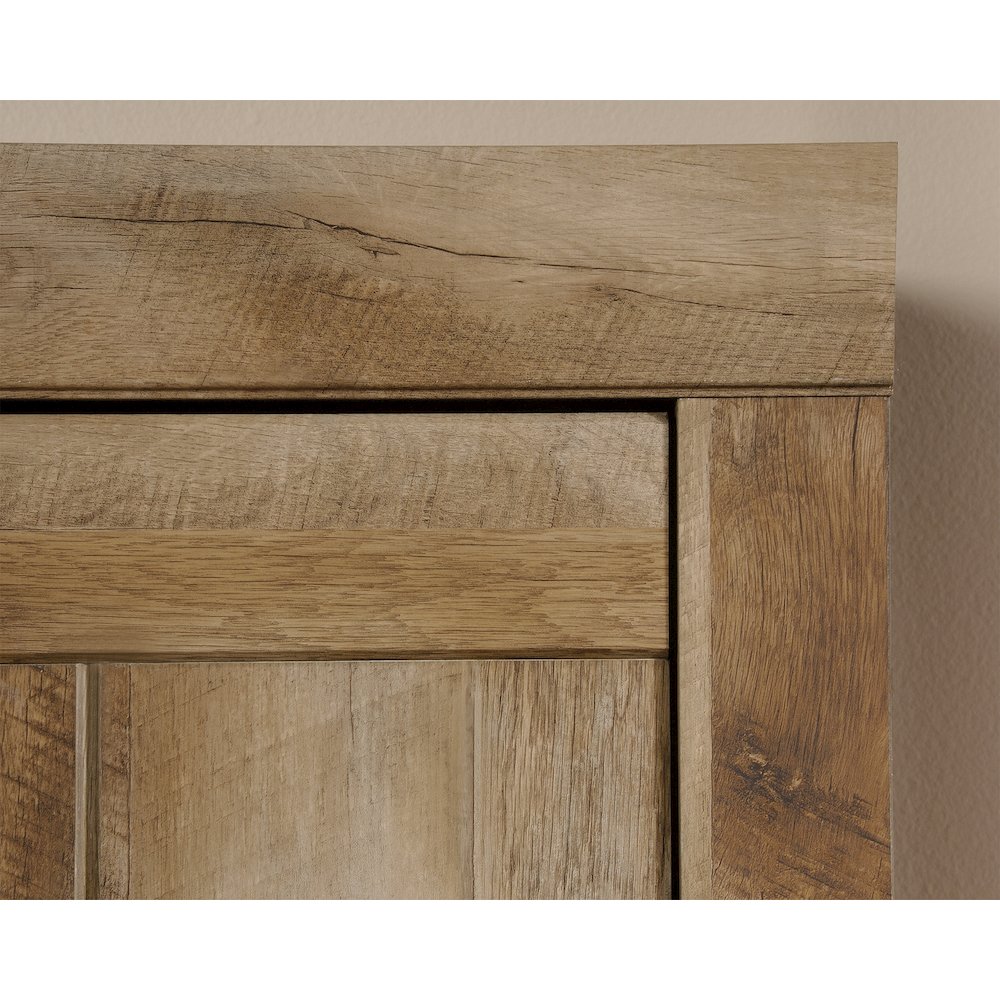 Craftsman Oak finish