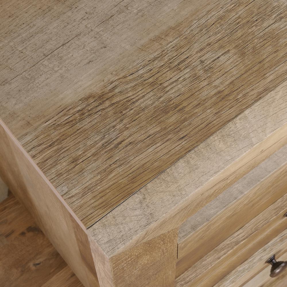 Dakota Pass 4-Drawer Chest