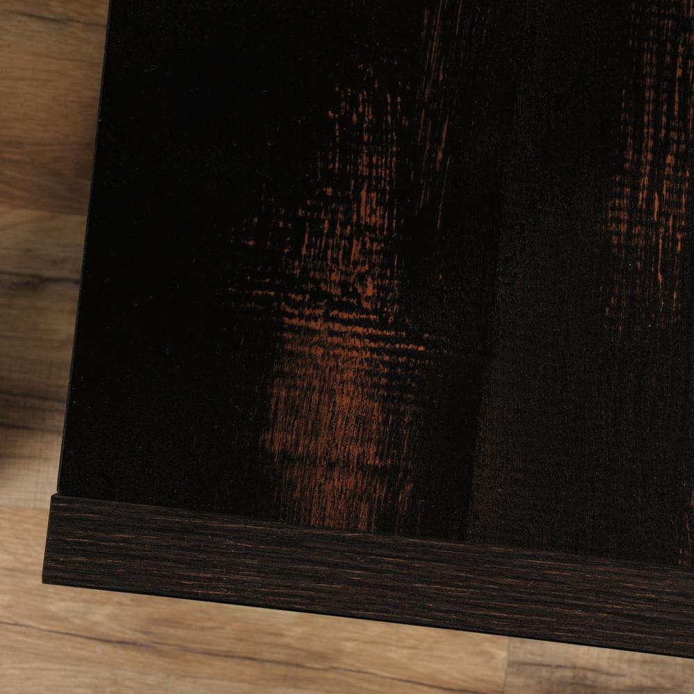 Dakota Pass End Table Chp