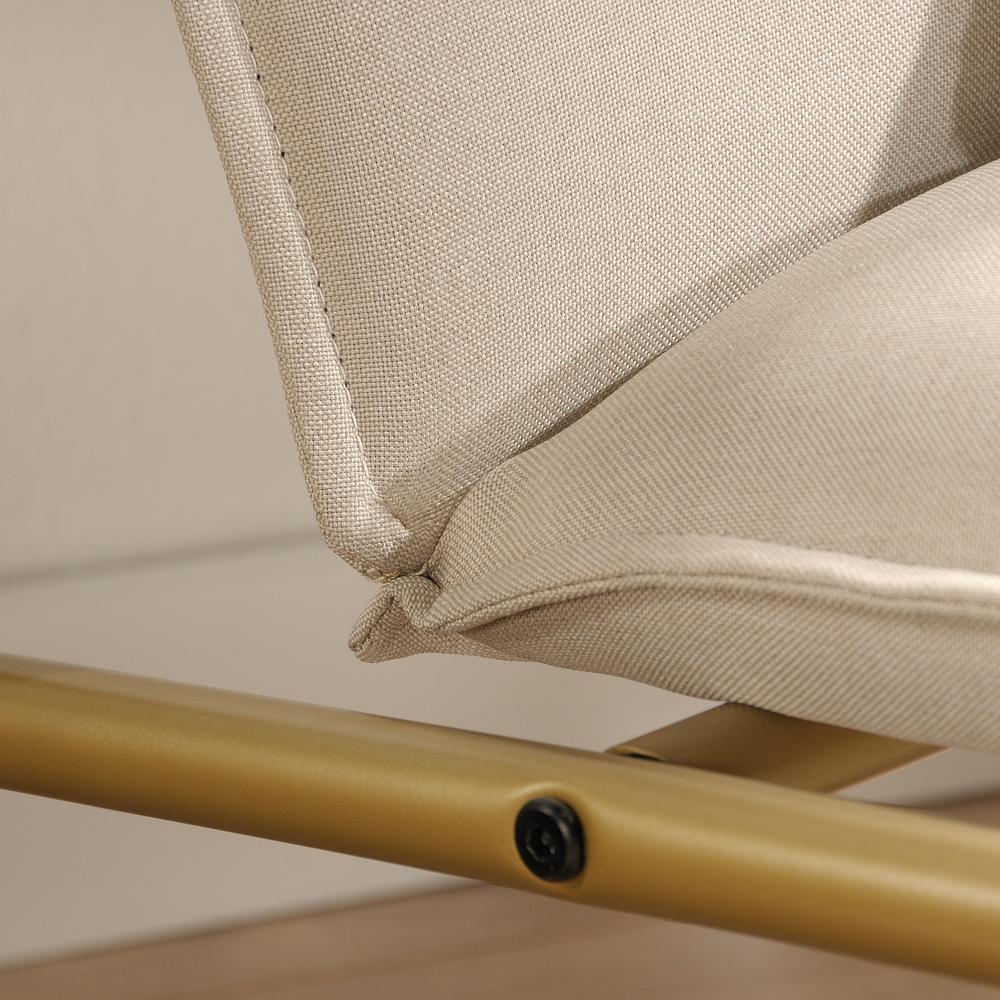 Coral Cape Lounge Chair 3A