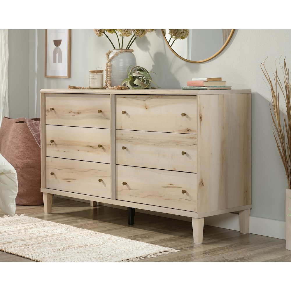 Pacific Maple finish