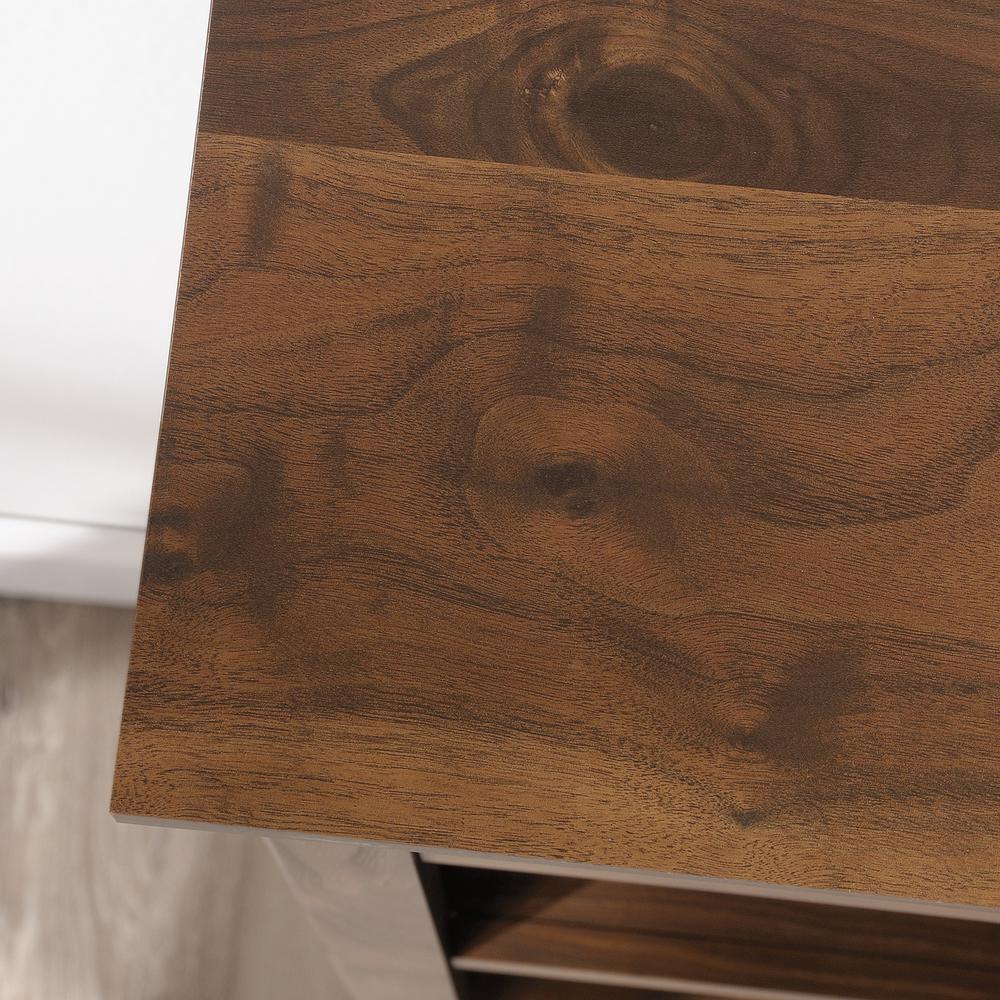Grand Walnut finish