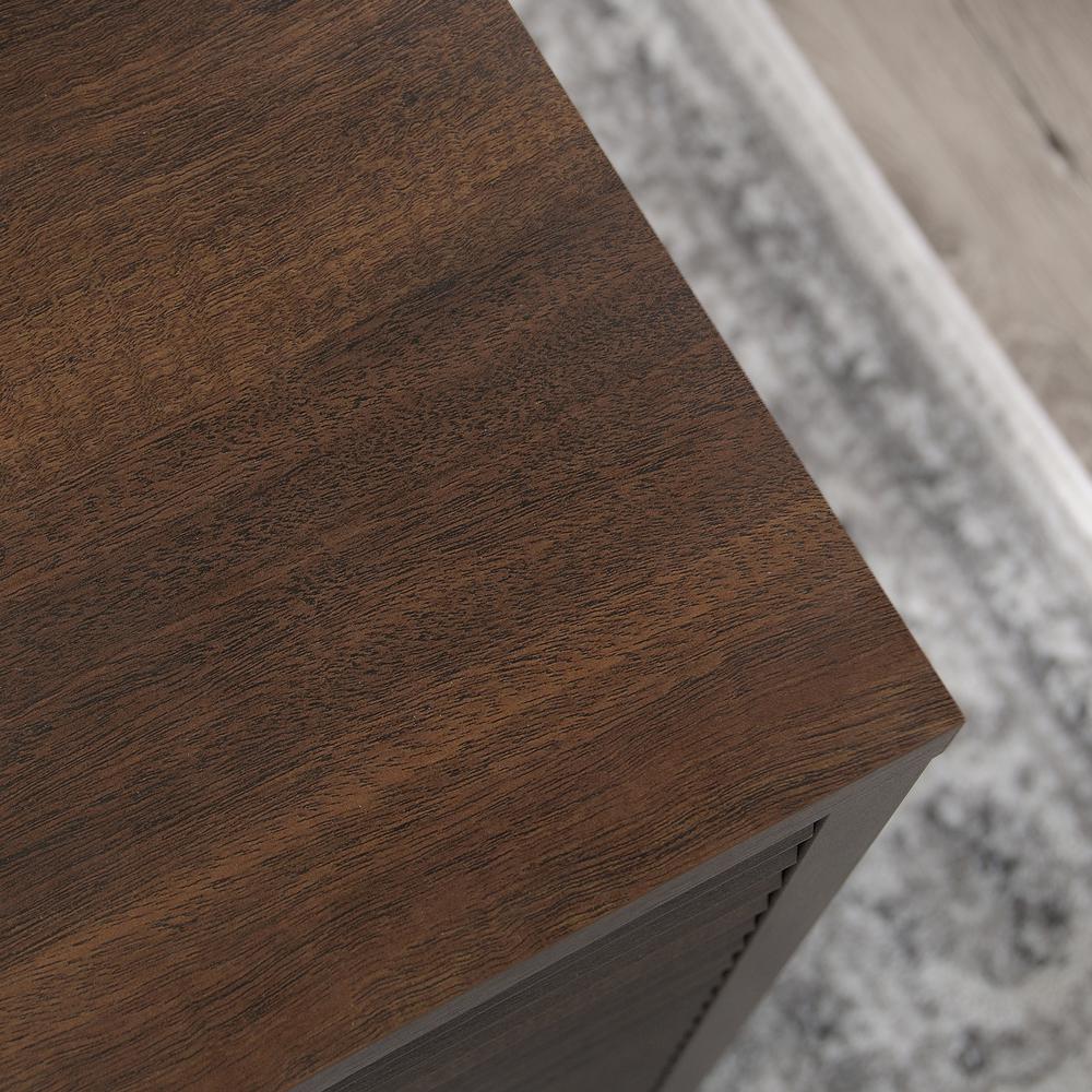 Spiced Mahogany finish