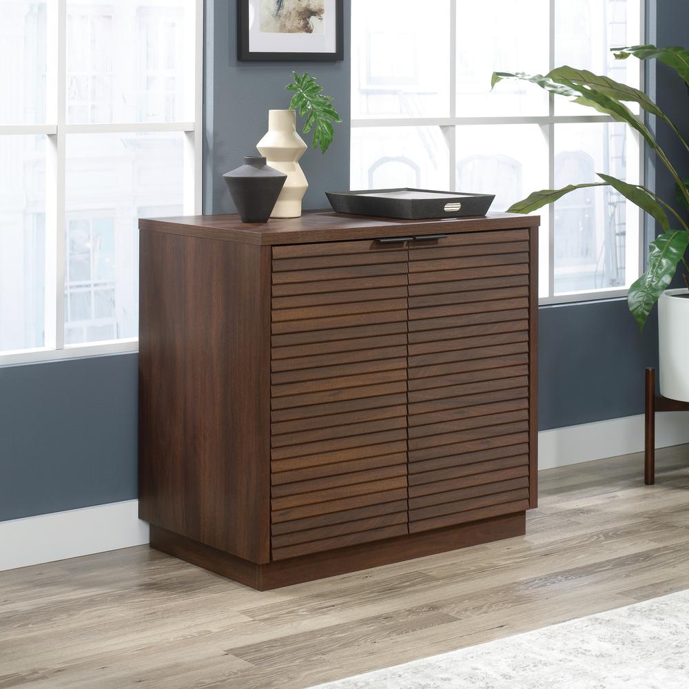 Spiced Mahogany finish