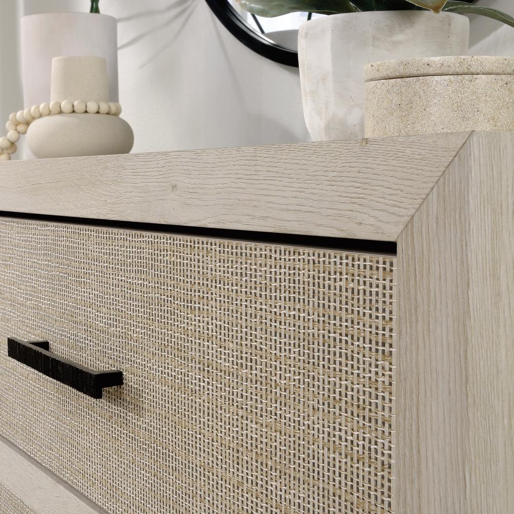 Pacific View 6 Dresser Chc