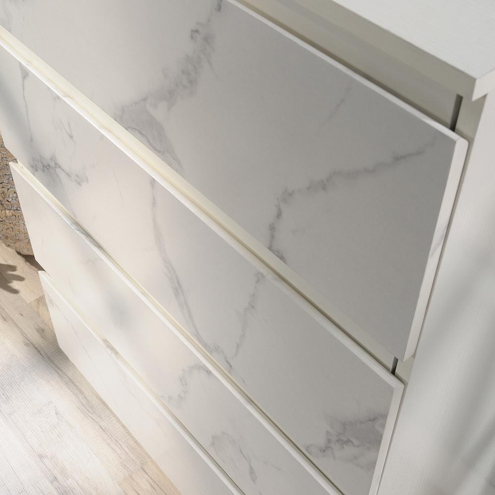 Hudson Court Chest Of Drawers