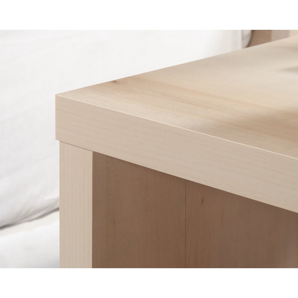 Pacific Maple finish