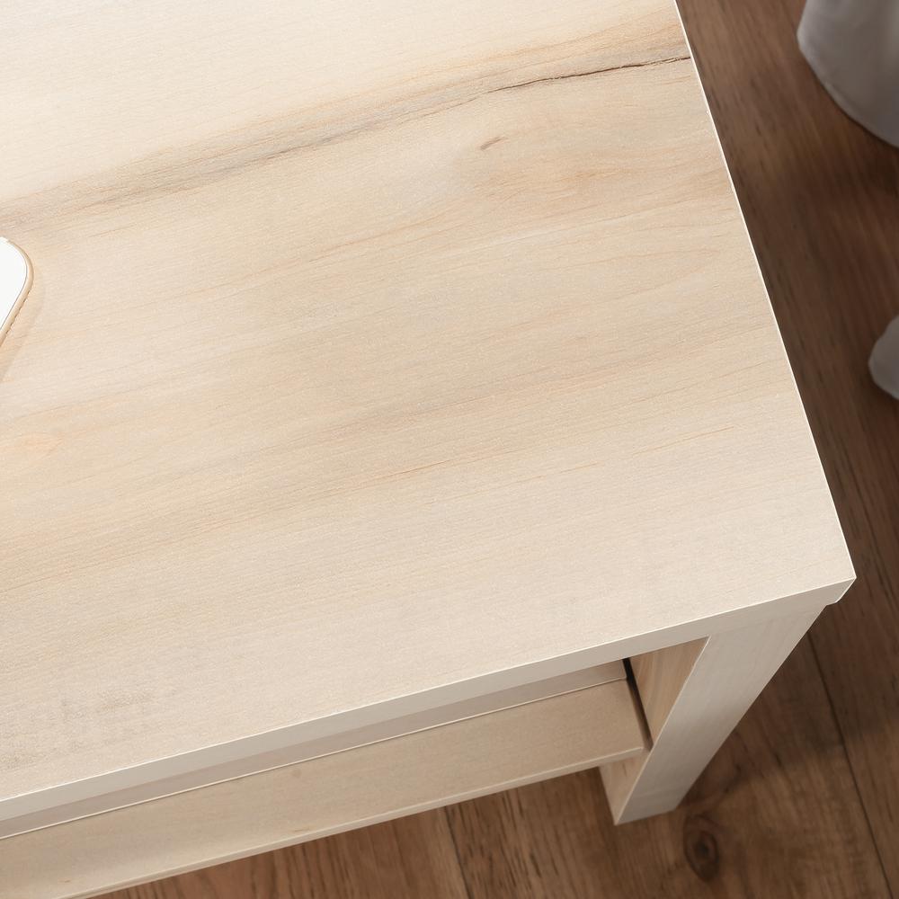 Pacific Maple finish