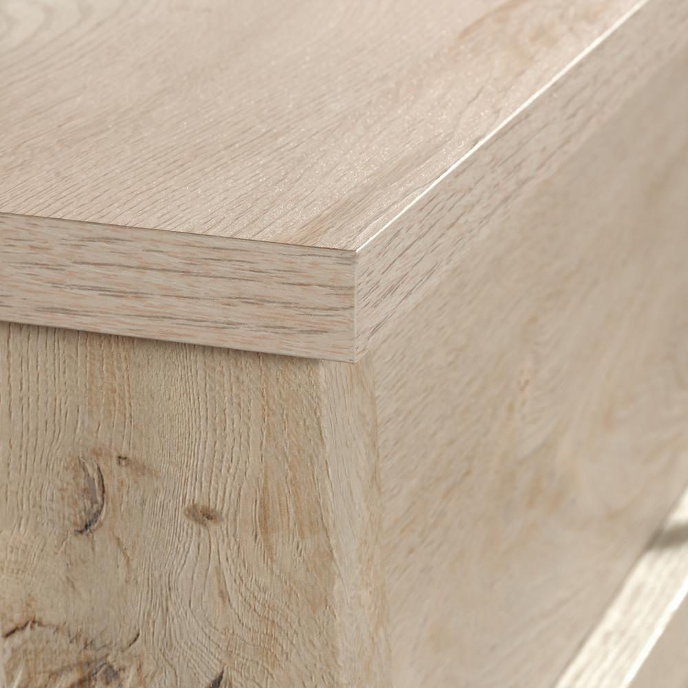 Chalked Chestnut finish