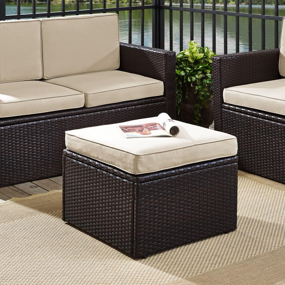 Palm Harbor Wicker Outdoor Ottoman