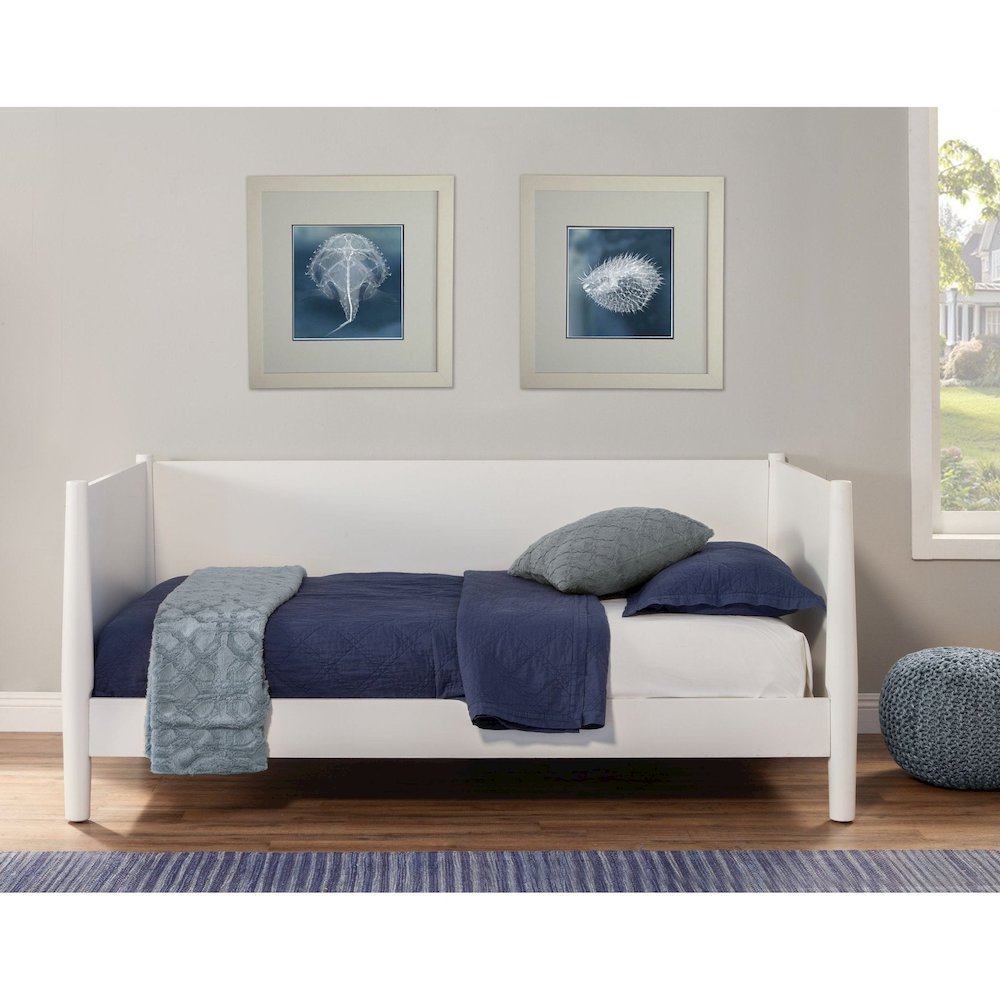 Flynn Mid Century Modern Twin Size Day Bed