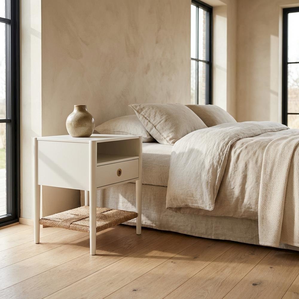 Cleo Nightstand