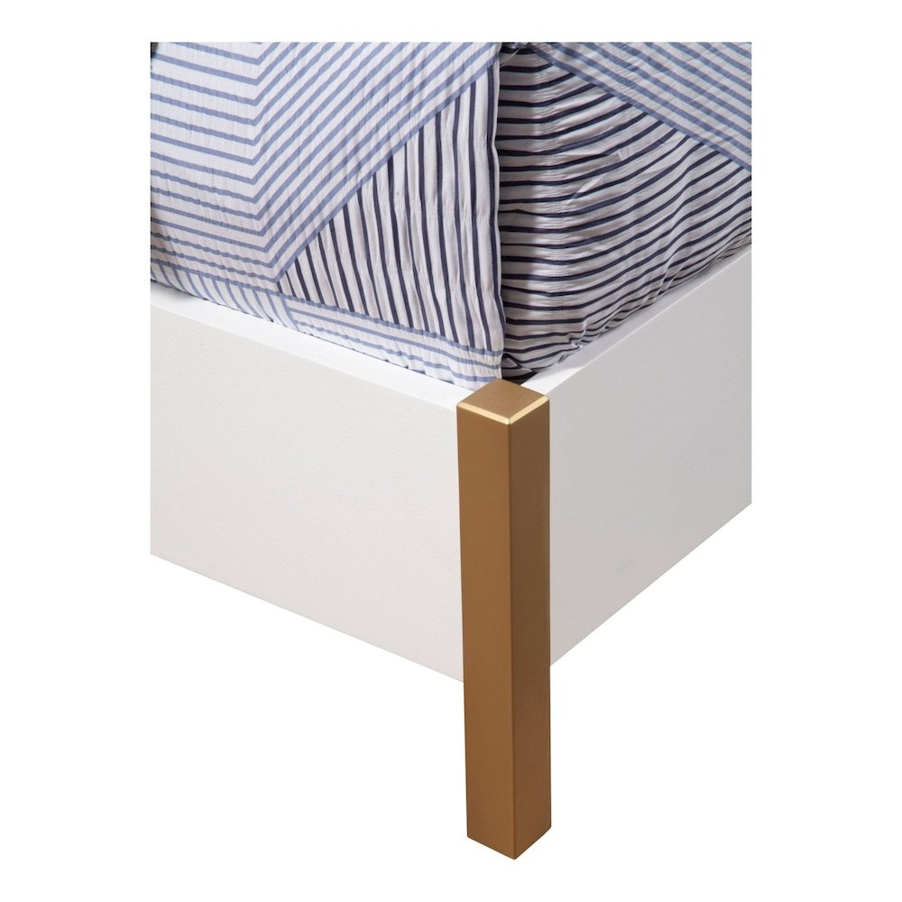 Madelyn California King Panel Bed