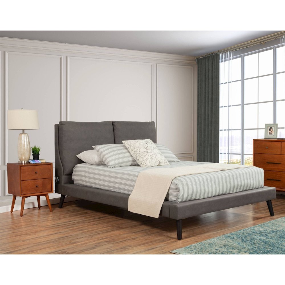 Gabriela Queen Platform Bed