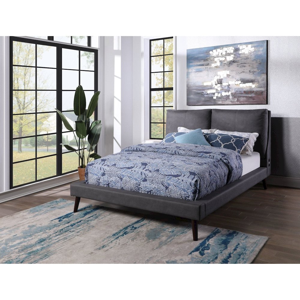 Gabriela Queen Platform Bed