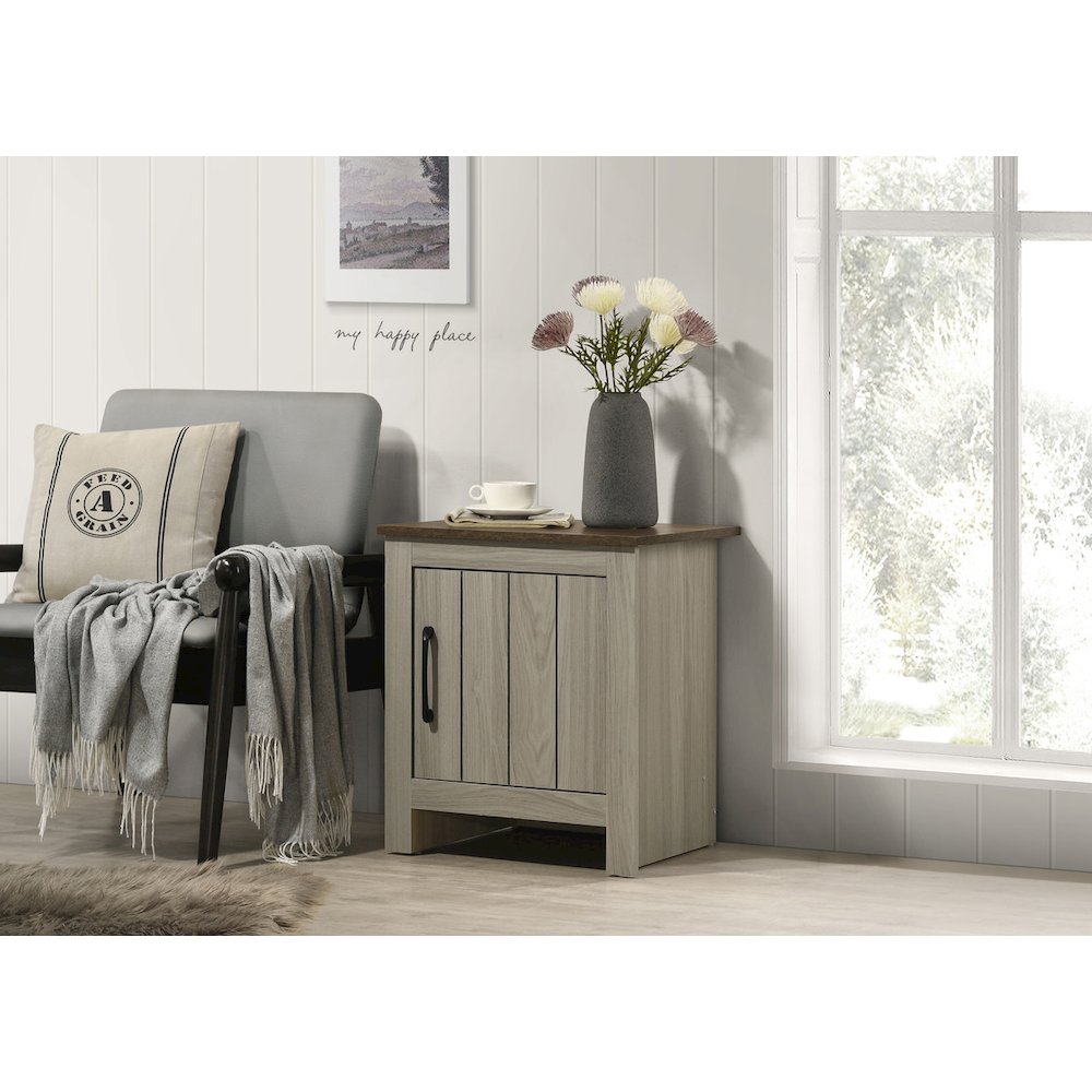 Nyla 16″W Gray Oak End Table