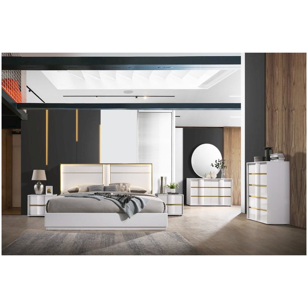 Best Master Havana Poplar Wood East King Platform Bed in White with Gold Trim