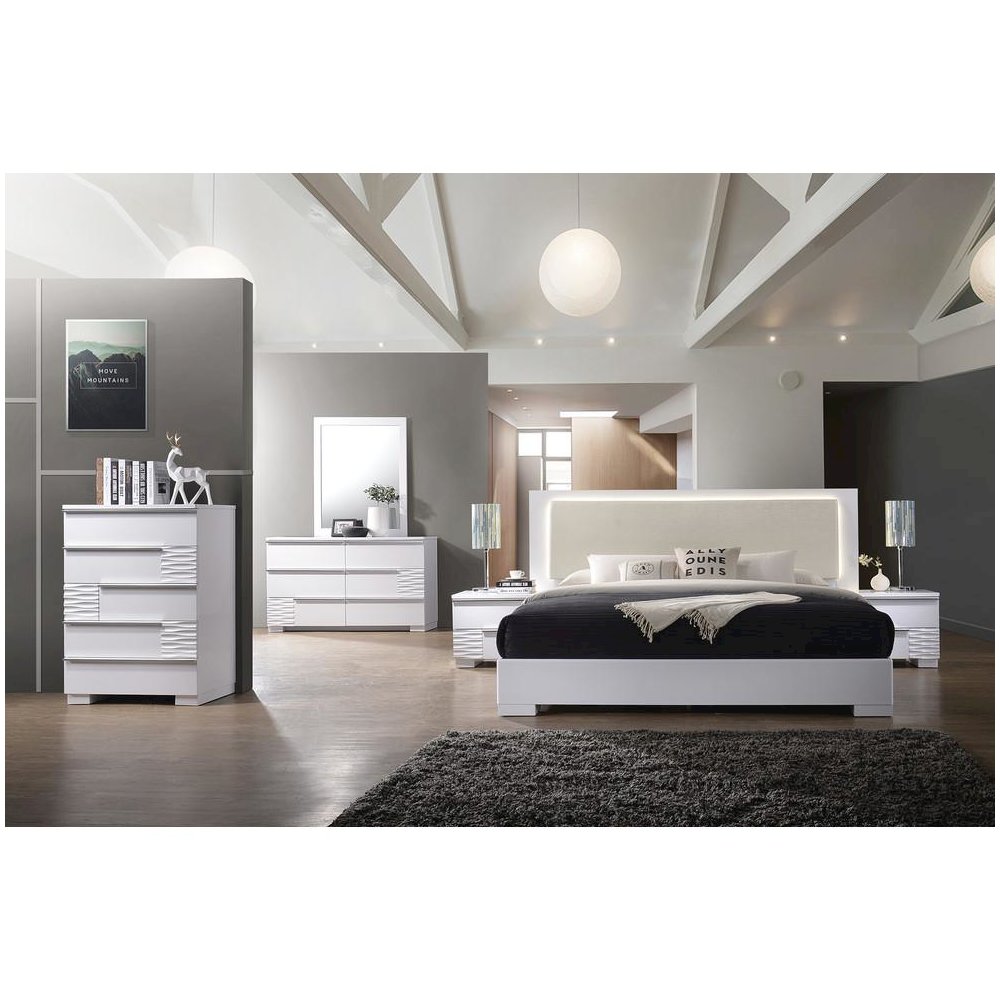 Best Master Athens 5-Drawer Poplar Wood Bedroom Chest in White Lacquer