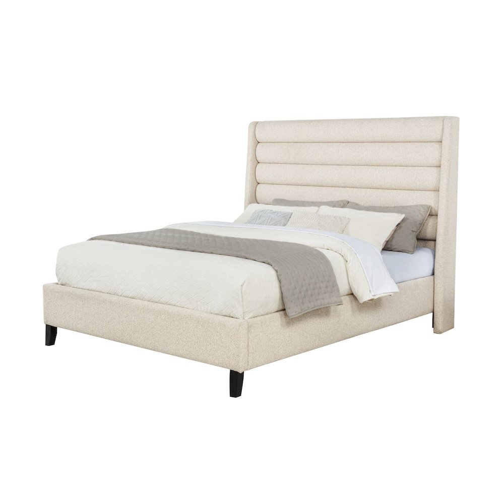 Tleraé Eastern King Bed