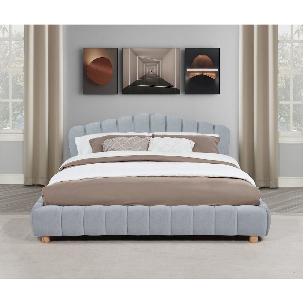 Ctera Queen Velvet Bed