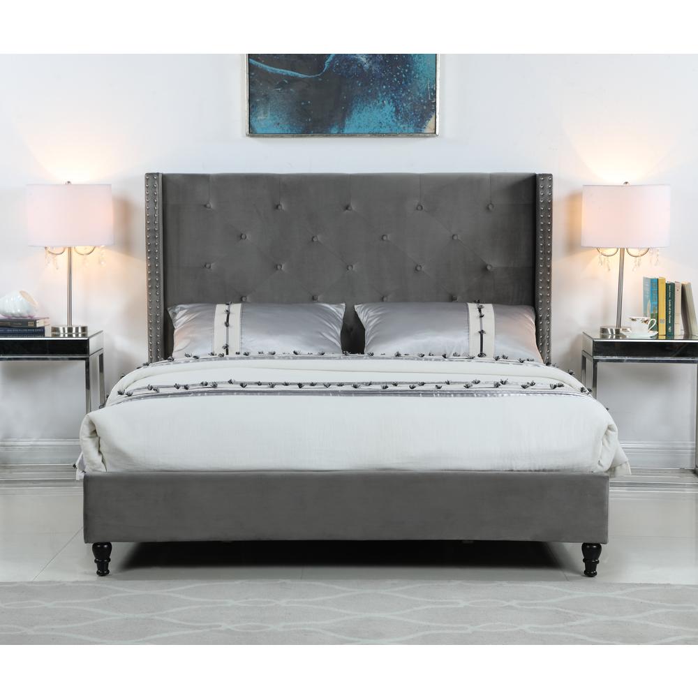 Best Master Furniture Valentina Velvet Platform King Bed in Gray