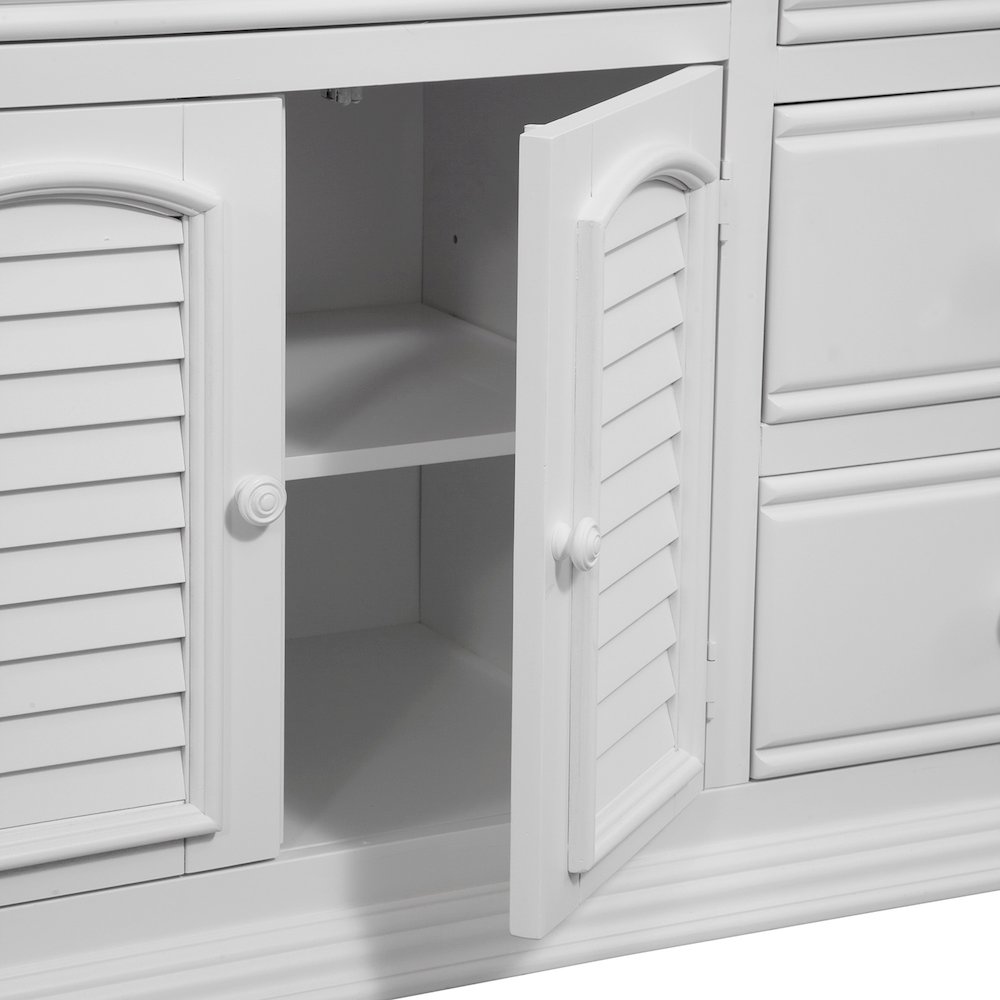 Cottage Traditions Triple Dresser with Mirror – White Cottage