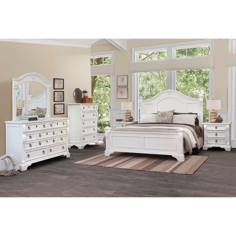 Heirloom Nightstand – Antique White