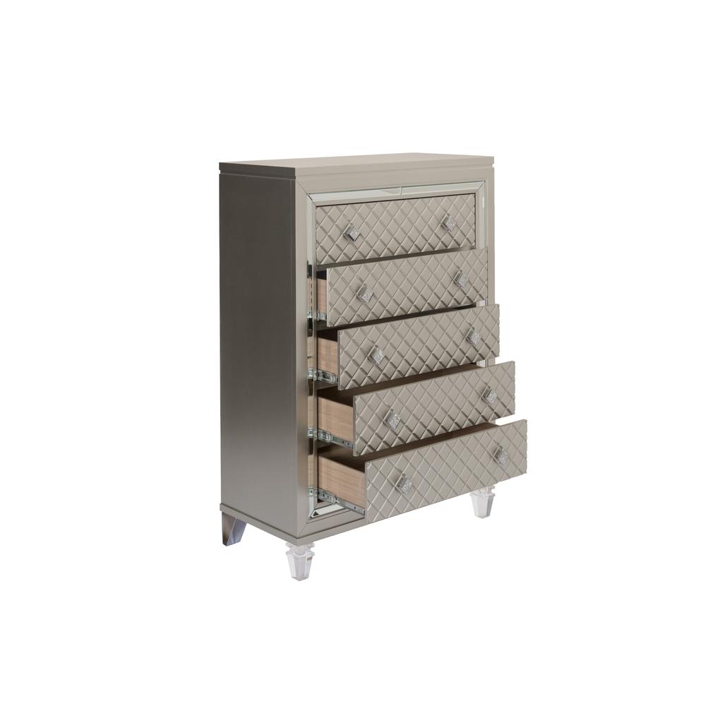 Chest with 5 Drawers