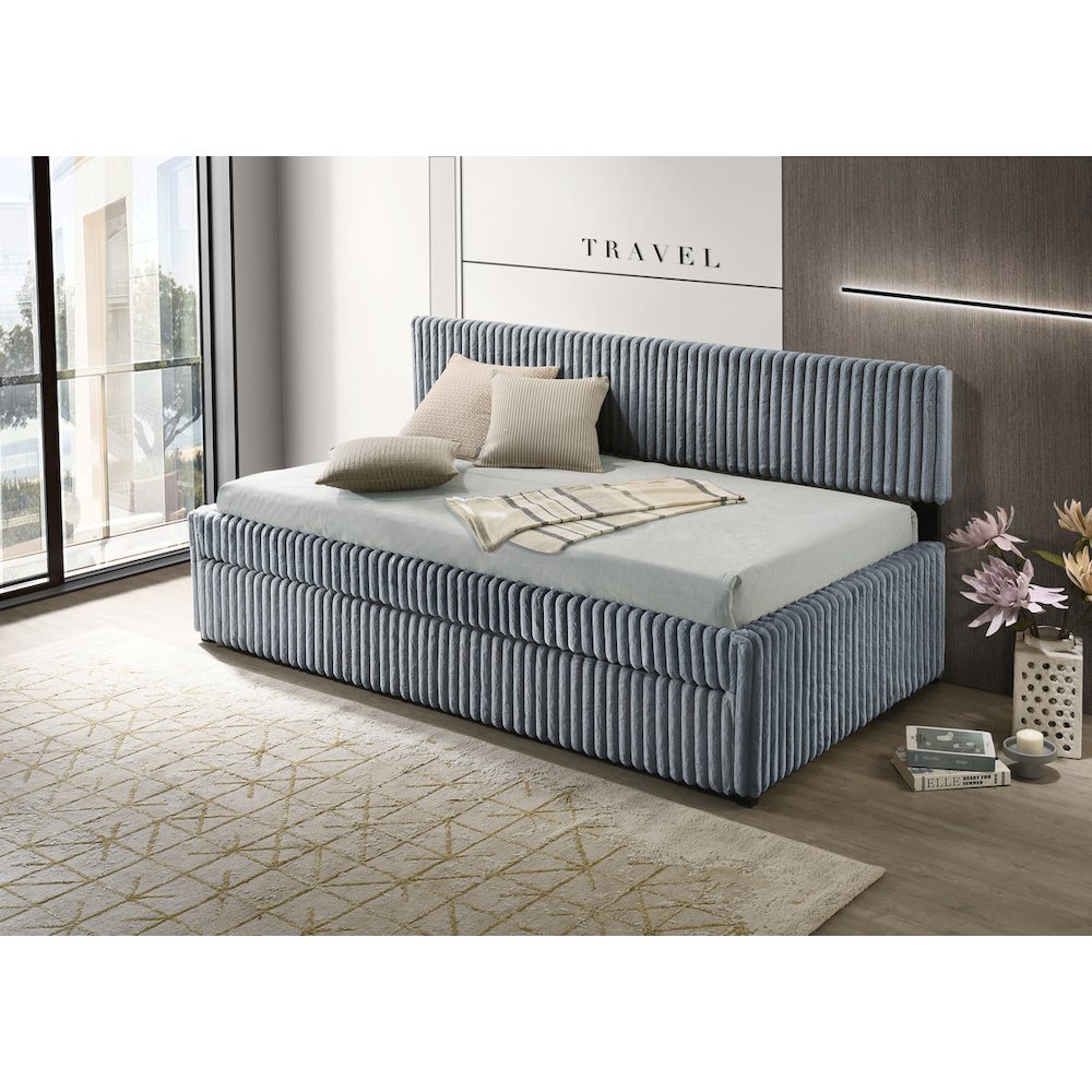 Twin daybed with trundle in Gray