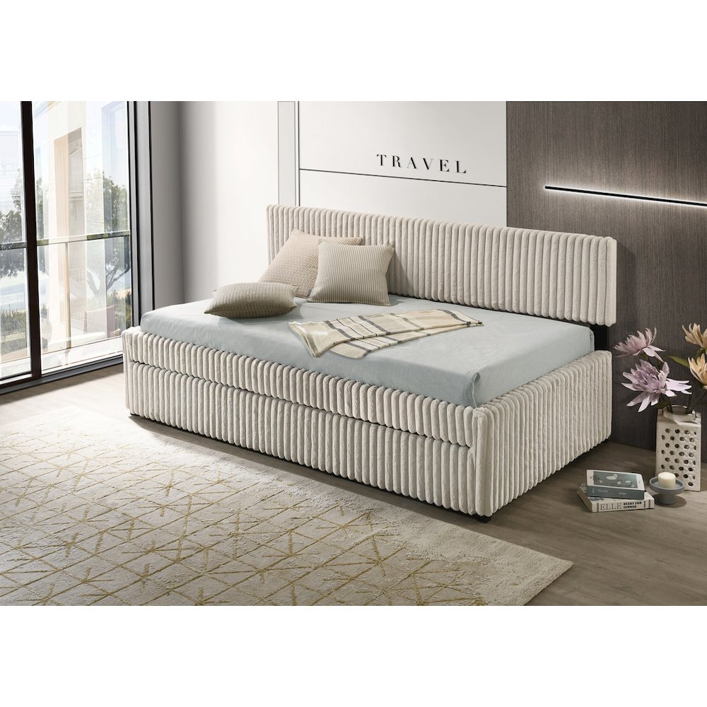 Twin daybed with trundle in Cream