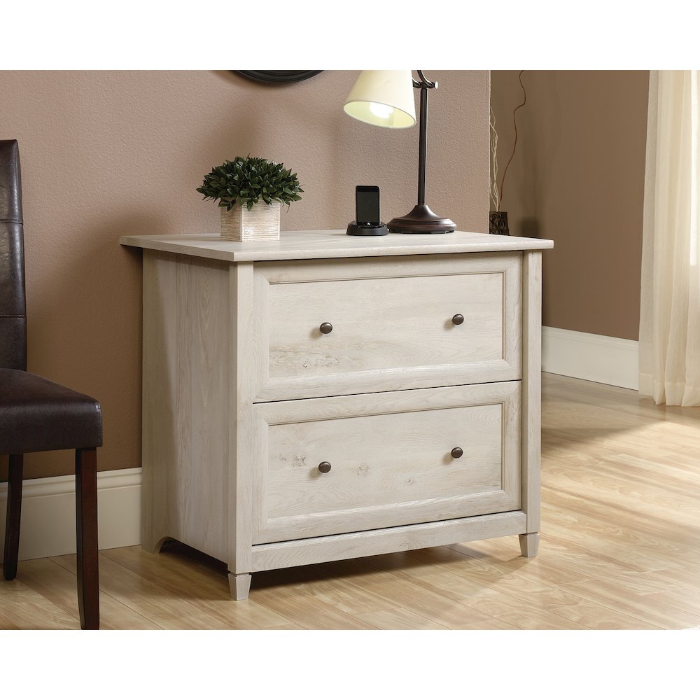 Chalked Chestnut finish