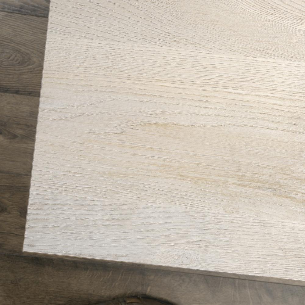 Chalked Chestnut finish
