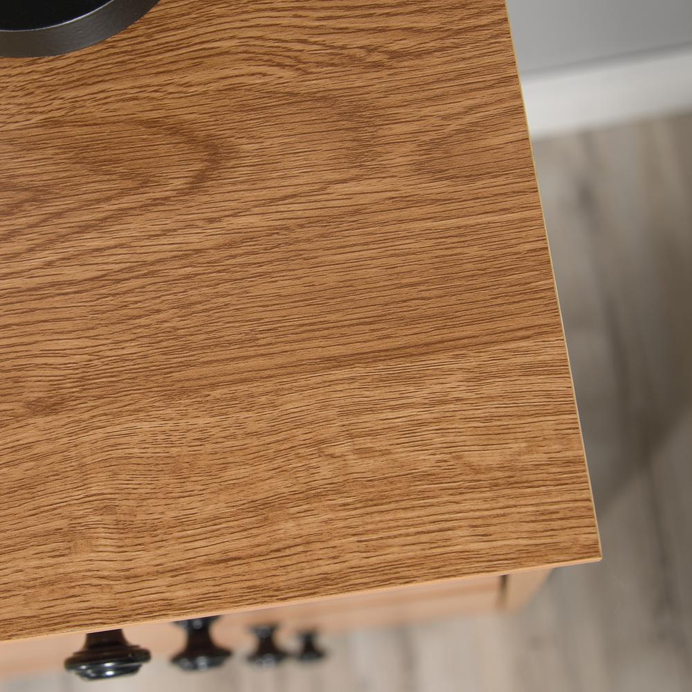 Highland Oak finish