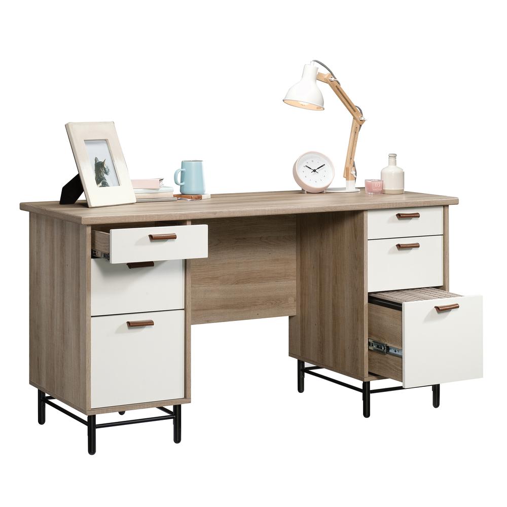 Anda Norr Executive Desk