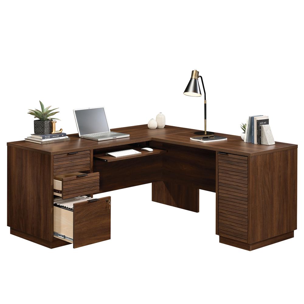 Spiced Mahogany finish