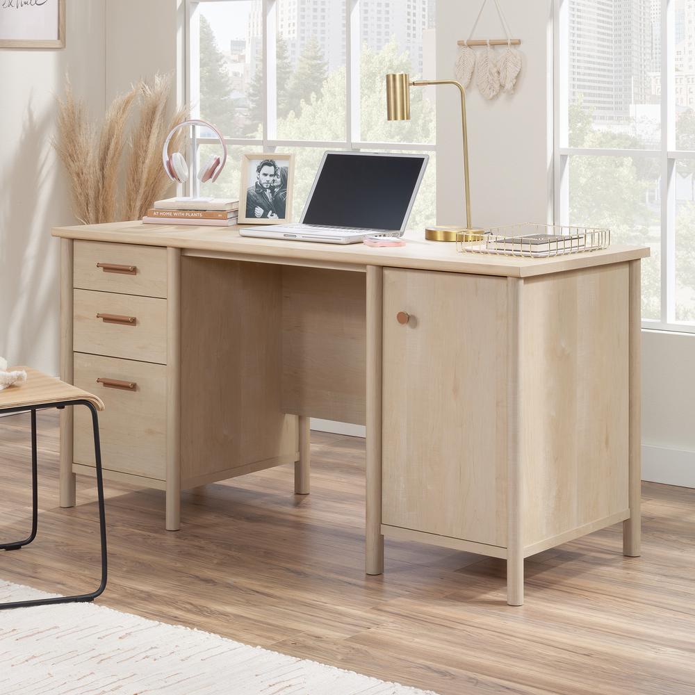 Natural Maple finish