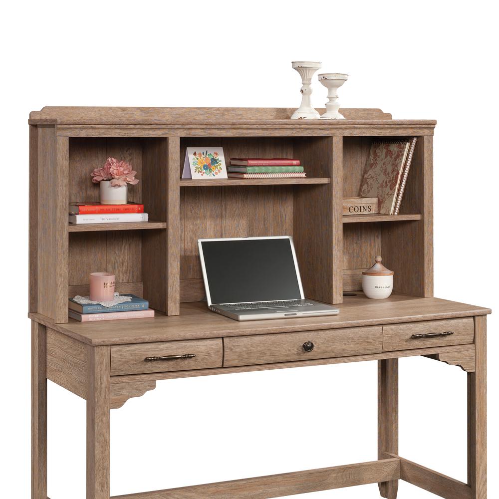 Brushed Oak finish