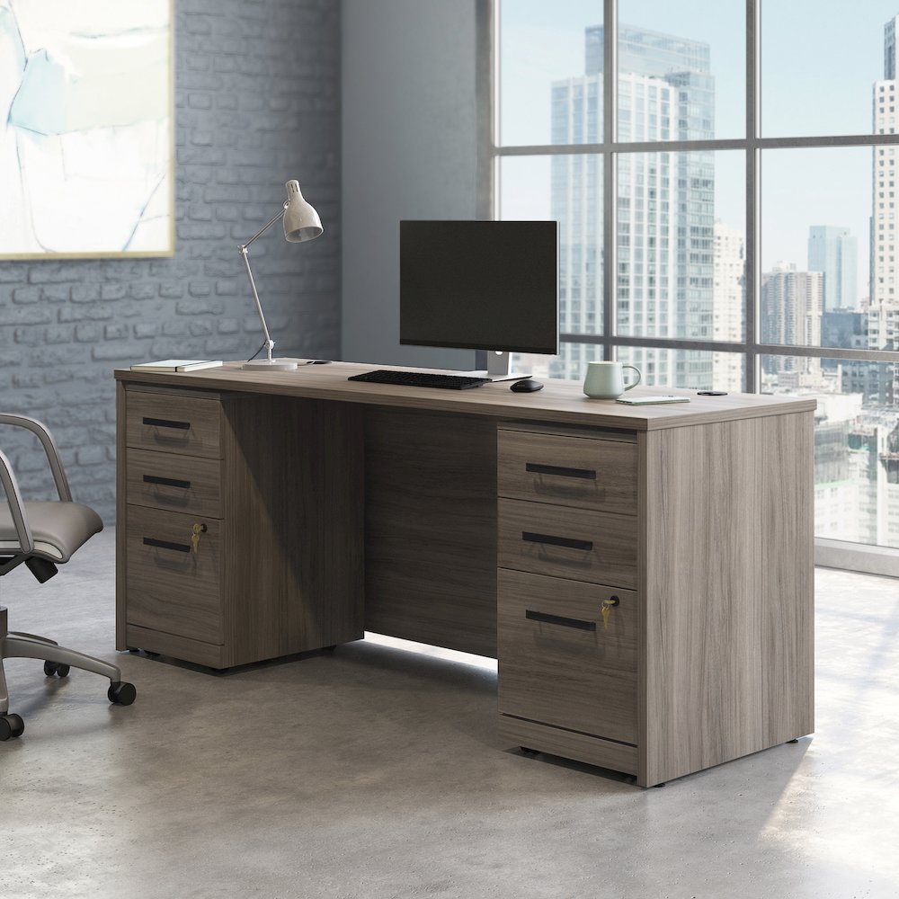 Hudson Elm Finish