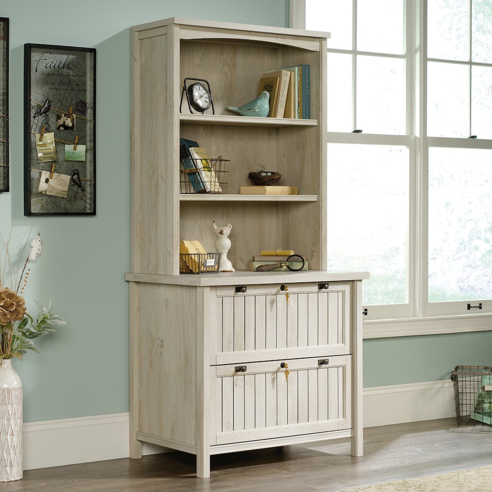 Chalked Chestnut Finish