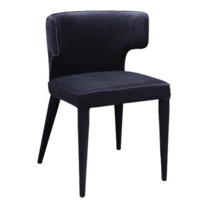 hourglass silhouette that exudes refinement