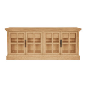 Meticulously crafted from solid oak and oak veneer