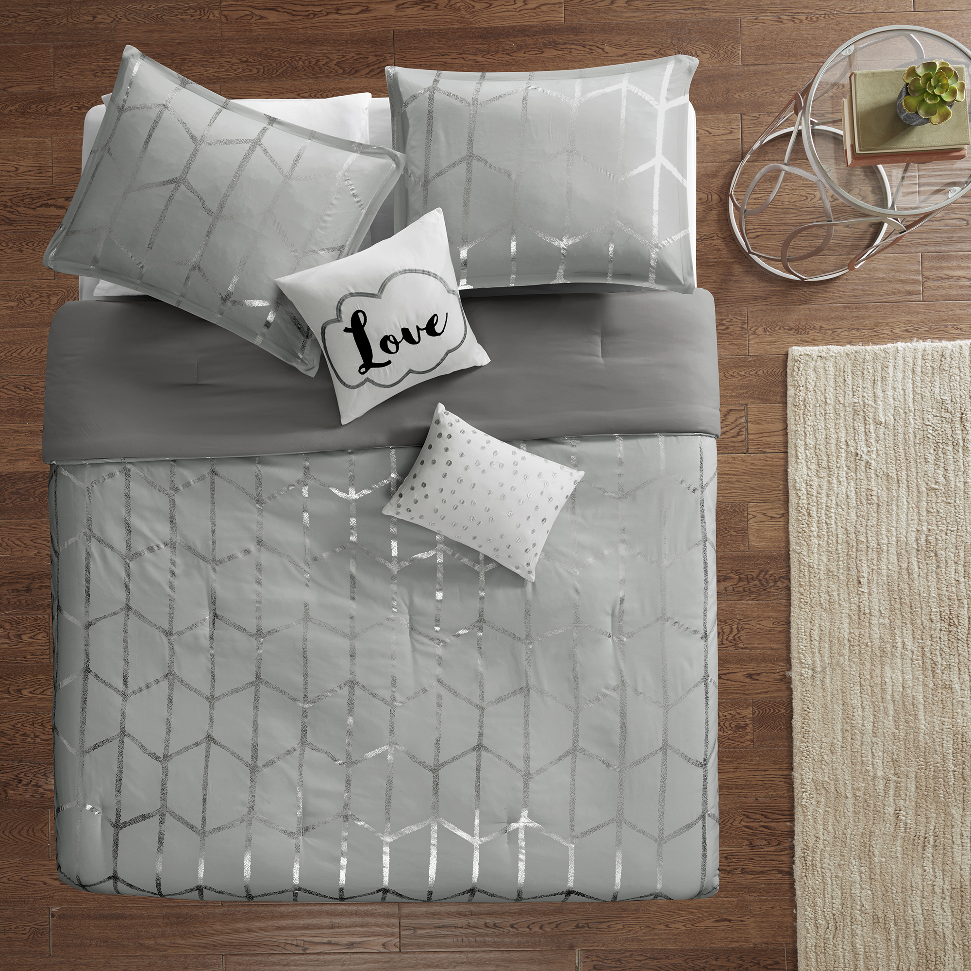 Raina 100% Polyester Brushed Microfiber Printed Comforter Set