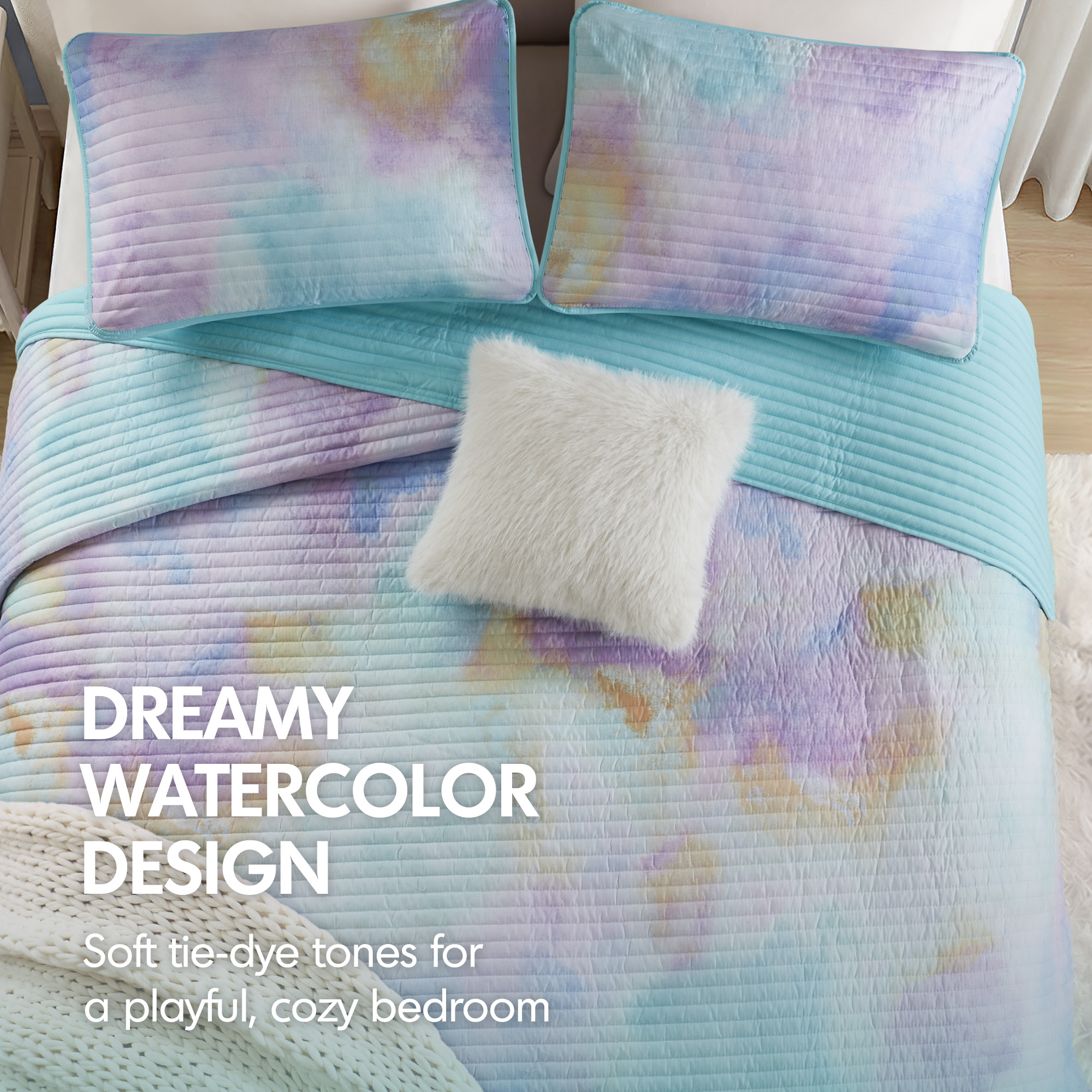 Cassiopeia Watercolor Tie Dye Printed Quilt Set with Throw Pillow