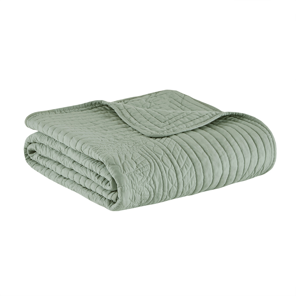 Tuscany Oversized Quilted Throw with Scalloped Edges