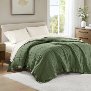 Windom Lightweight Down Alternative Blanket with Satin Trim from Madison Park in  Green. Windom Lightweight Down Alternative Blanket with Satin Trim from Madison Park in  Green. Windom Lightweight Down Alternative Blanket with Satin Trim from Madison Park in  Green. Windom Lightweight Down Alternative Blanket with Satin Trim from Madison Park in  Green. Windom Lightweight Down Alternative Blanket with Satin Trim from Madison Park in  Green.