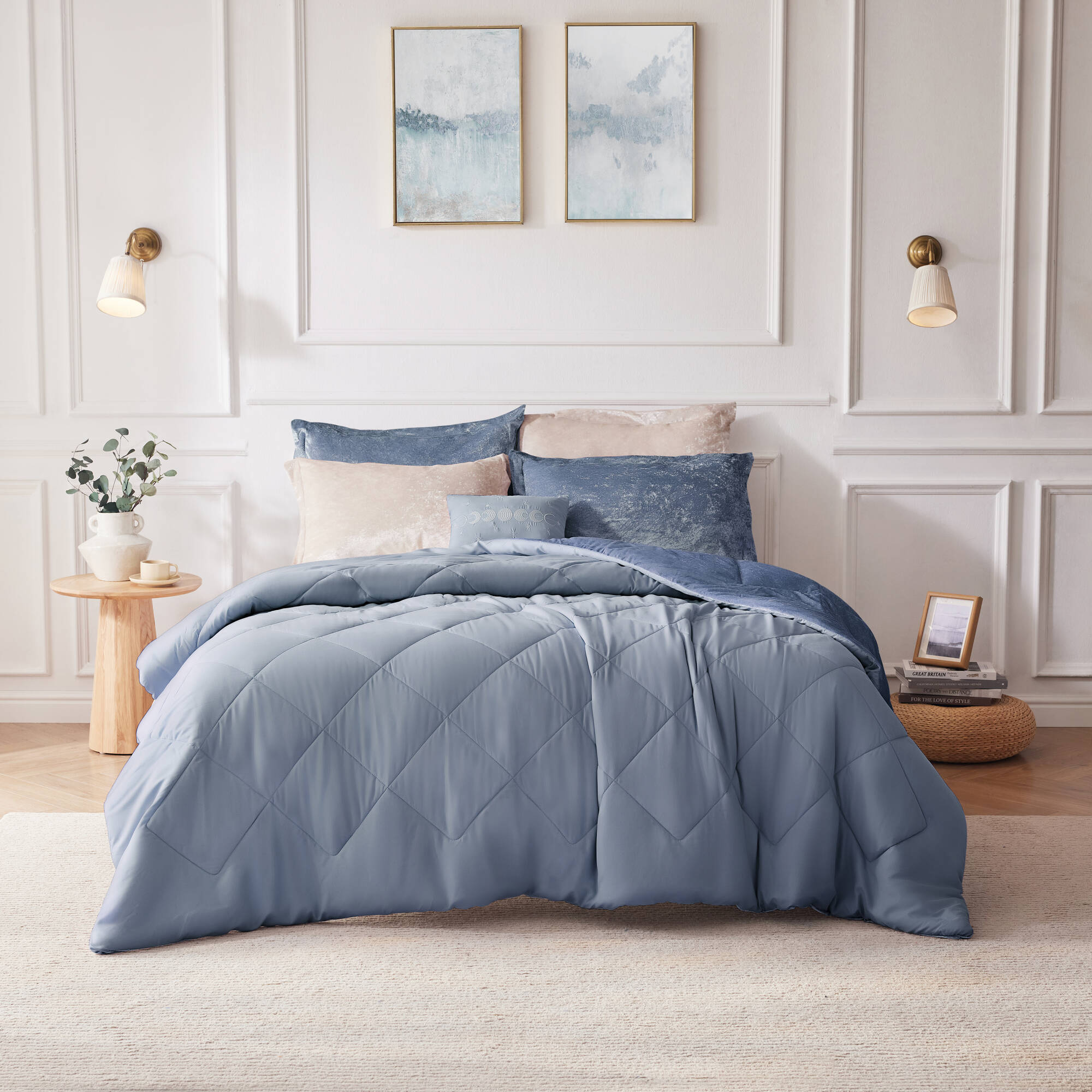 Felicia Velvet Comforter Set with Throw Pillow
