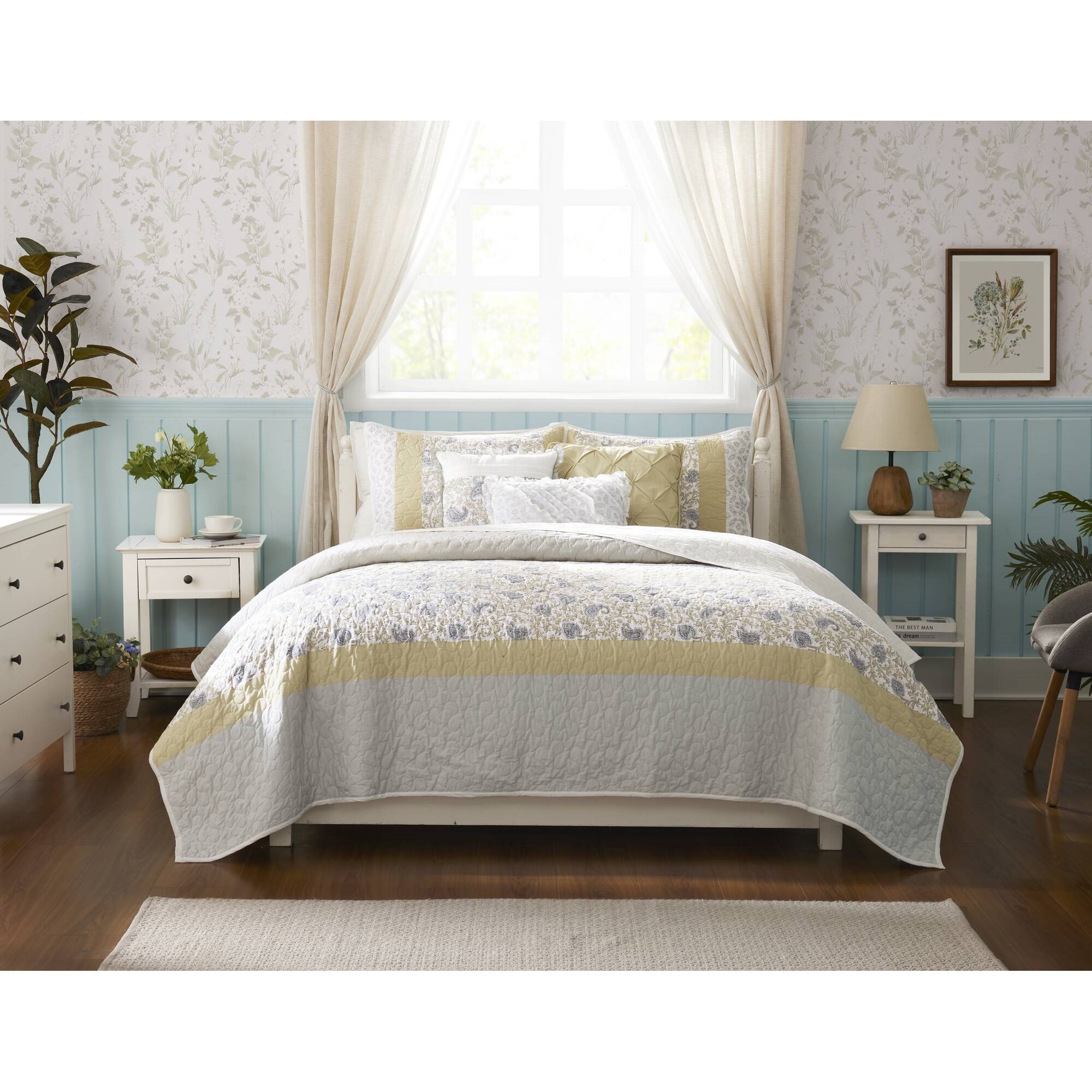 Dawn 6 Piece Cotton Percale Quilt Set with Throw Pillows