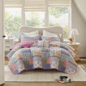 Nellie Quilt Set from Intelligent Design in  Pink. Nellie Quilt Set from Intelligent Design in  Pink. Nellie Quilt Set from Intelligent Design in  Pink. Nellie Quilt Set from Intelligent Design in  Pink. Nellie Quilt Set from Intelligent Design in  Pink.